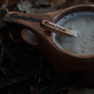 Nautika Baits Kuksa Holztasse mit L&ouml;ffel